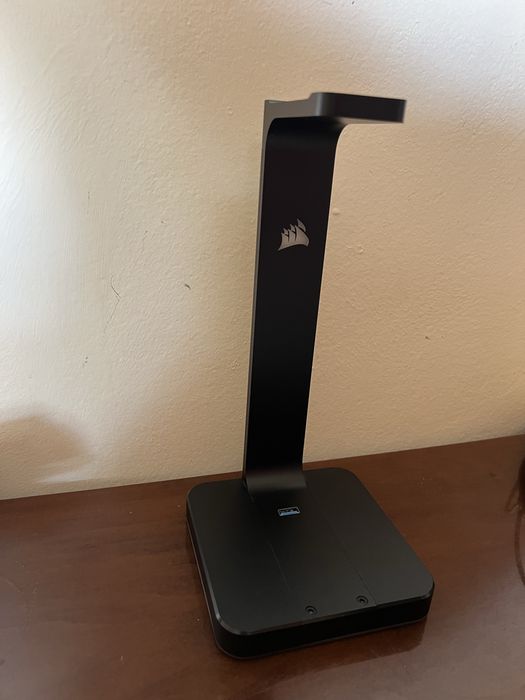 Corsair ST100 RGB – Stand căști Gaming cu iluminare RGB