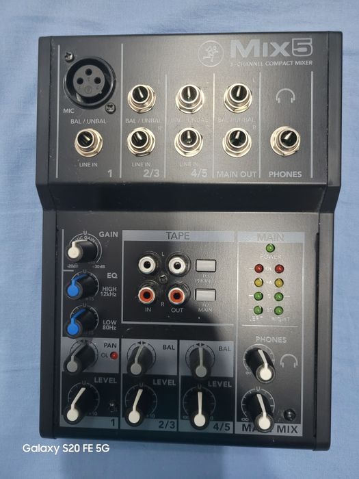 Vand mixer mackie mix 5
