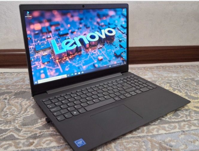 Noutbok. Lenova.