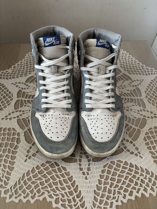 Обувки Nike Air Jordan 1 Retro High OG Hyper Royale