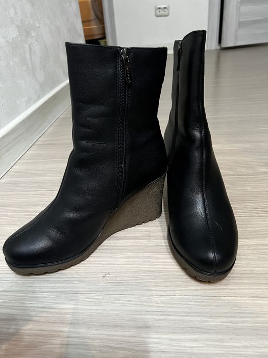 Продаи зимние сапоги