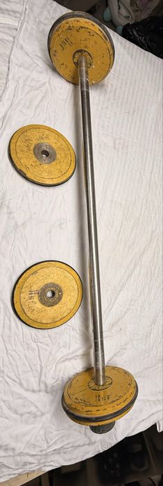 Продам Штанга :гриф и 4 блина