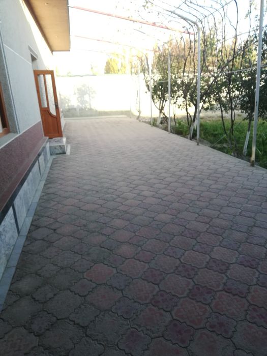 Ховли сотилади хамма шароит бор