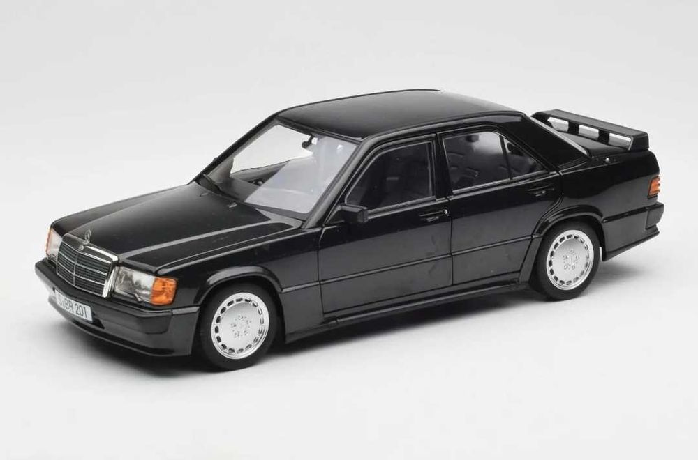 Масштабные модели 1/18