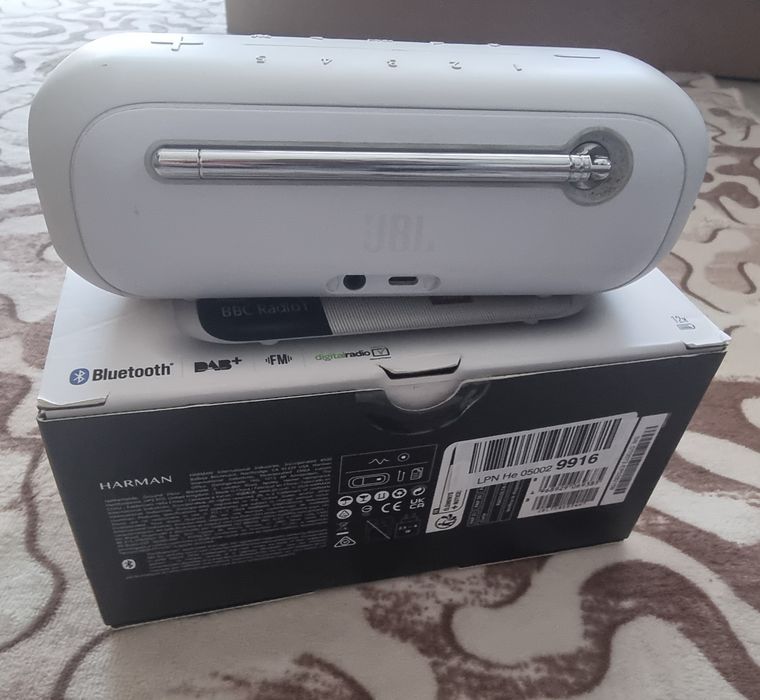 Радио-колонка JBL за части