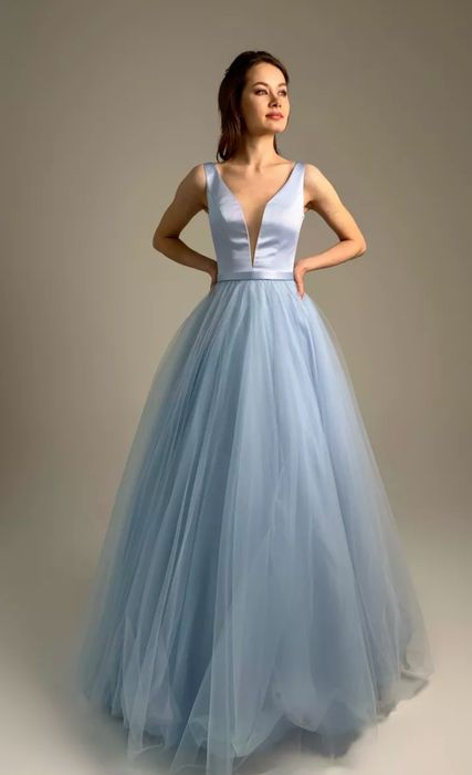 Нарядное пышное платье