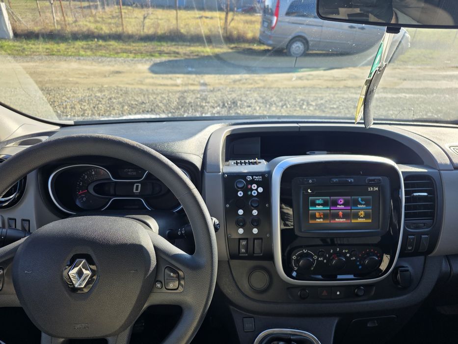 Renault Trafic 3, motorizare 1.6 diesel, citiți toată descrierea