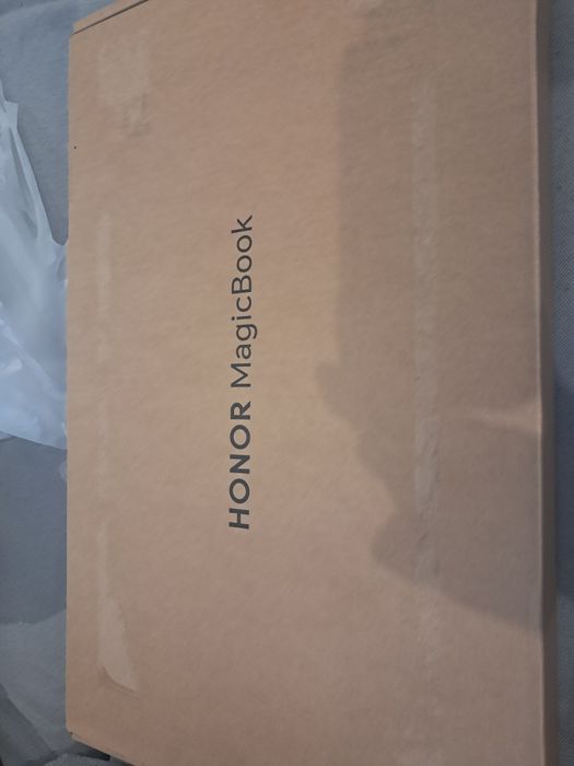 Продам ноутбук новый