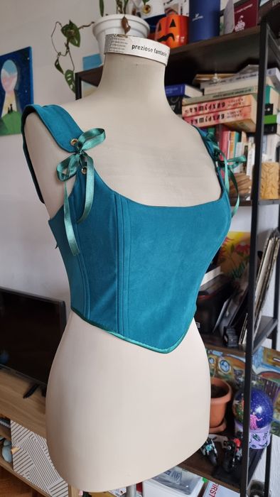 Съвременен корсет