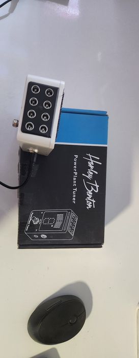 Tuner cu sursa pedalier Harley benton