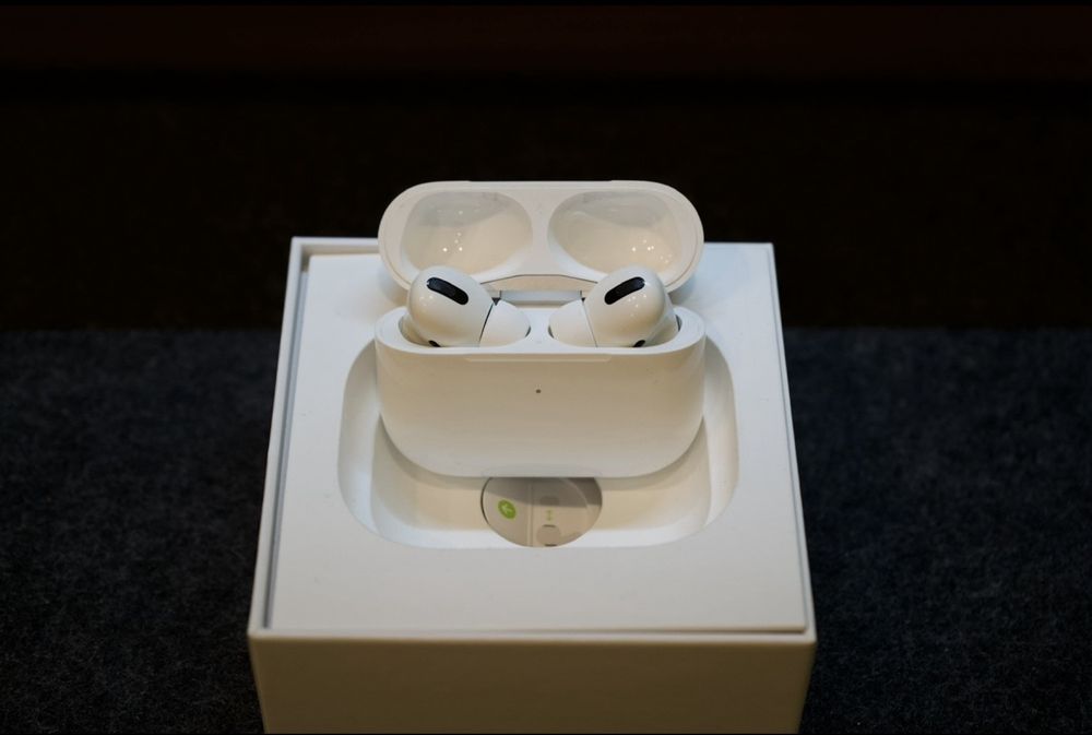 Apple AirPods Pro (1-во поколение)
