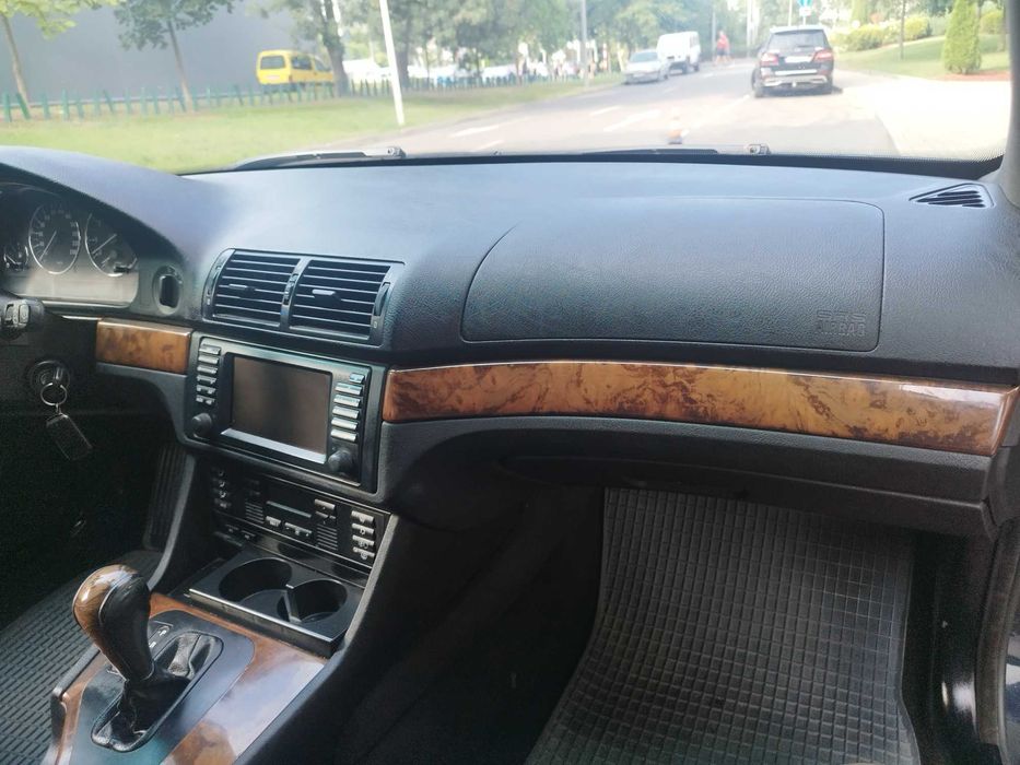 БМВ series 5 2,5i