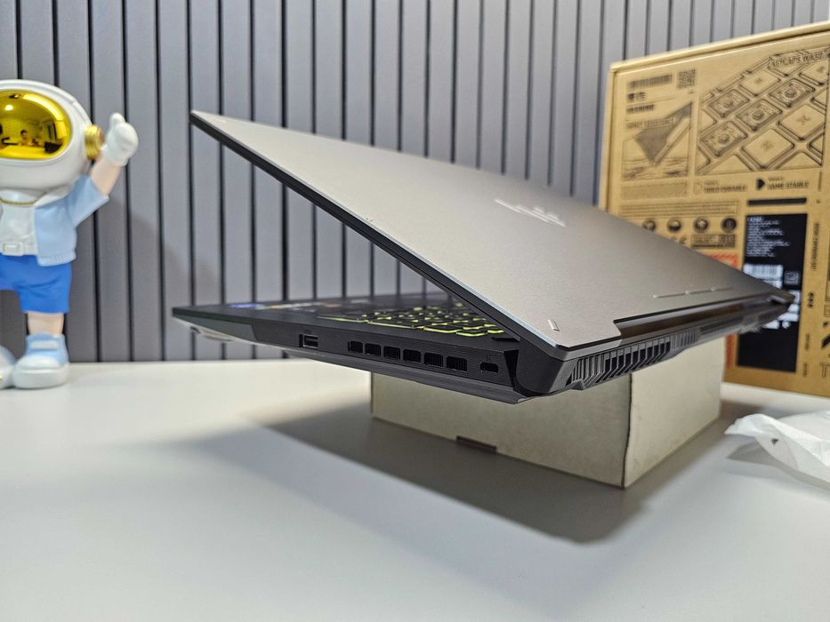 ПРОДАМ Asus TUF F17 Gaming Игровой Ноутбук Core™ i7-13620H и RTX4050.