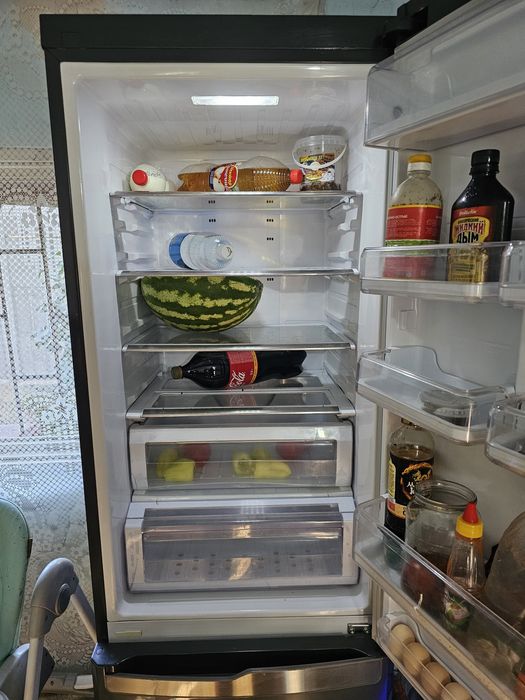 Продается холодильник