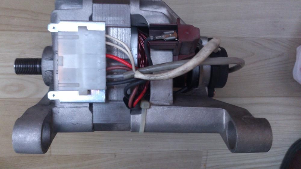 Электродвигатель для стиральных машин