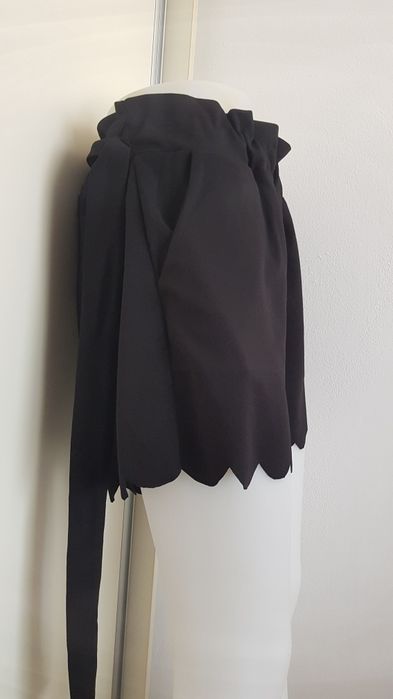 Pantaloni scurti