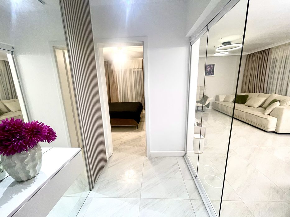 PERSOANA FIZICA, vand apartament ultrafinisat in zona Bazei Sportive din Gheorgheni, str Soporului, Complex Mon Jardin