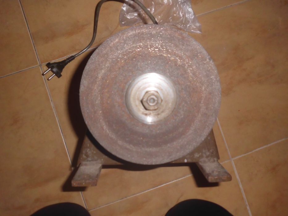 шмиргел стационарен