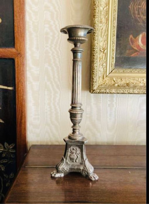 Sfesnic vechi catolic deosebit