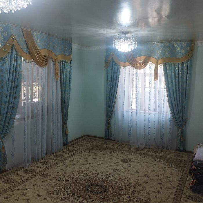 Hovli uy-joy sotiladi