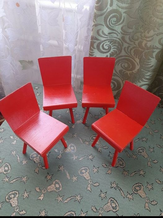 Детские деревянные стульчики