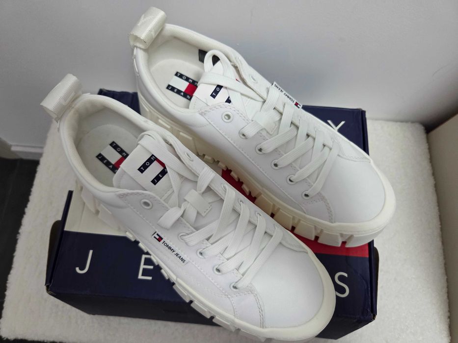 Кецове Tommy Jeans