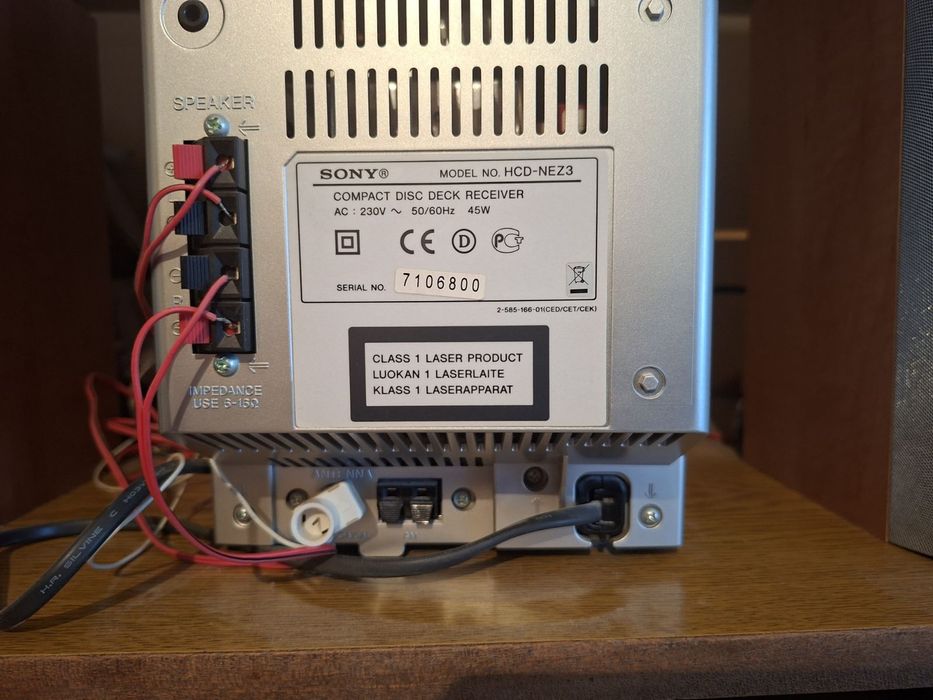 Стерео система SONY с MP3, тунер и касетофон , компакт диск