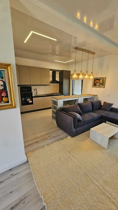 Casă de închiriat zona Valea Adâncă