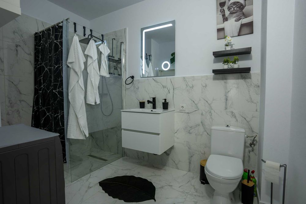 Apartament modern în regim hotelier în Alba Iulia ( Cartier Green Residance)– cu parcare, self check-in, maxim 4 persoane