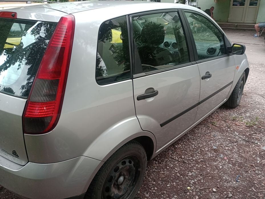 FORD Fiesta 2004 — imagine 4