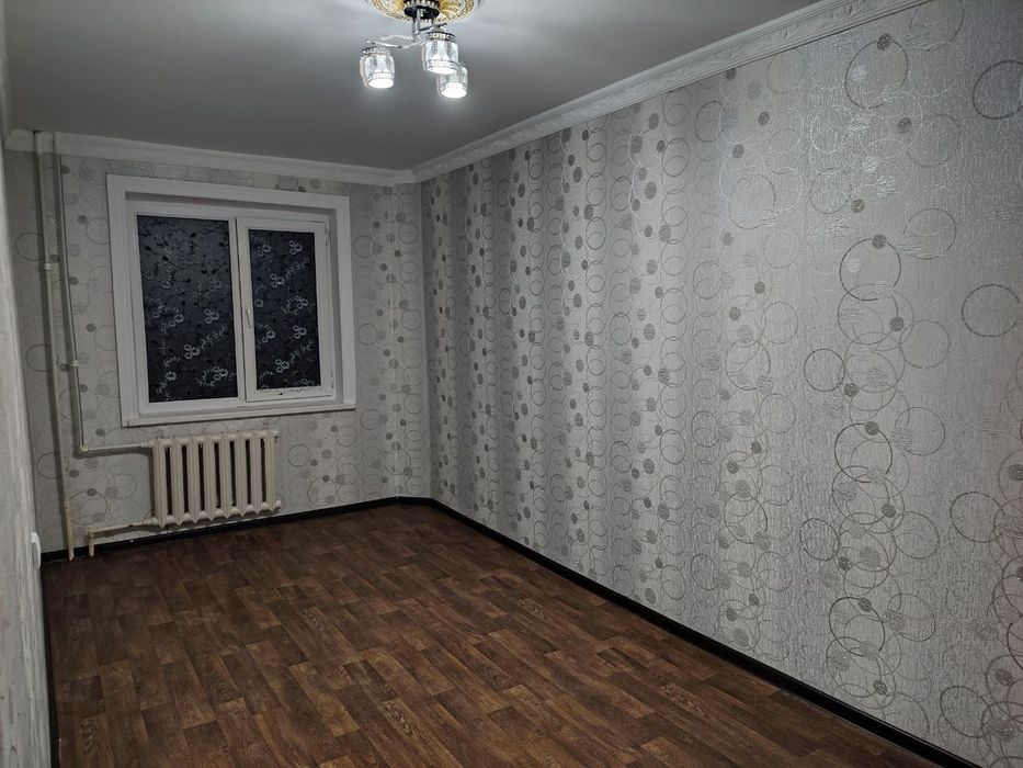 2  хонали квартира сотилади 34  мактаб олди гуливер