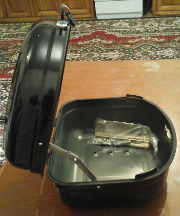 Кофра (багажник) железный, для заднего крепления