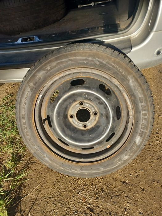 Зимни гуми 195/55 R15 - 4 броя