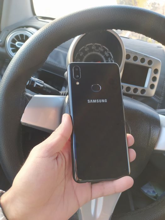 Samsung A10s idial holatda