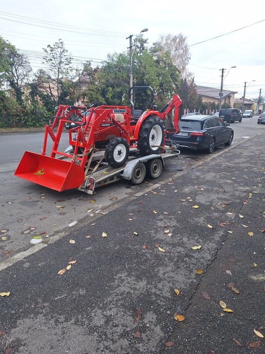 Încărcător frontal  + tractor Yanmar