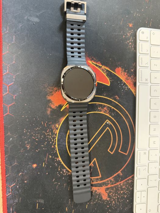Samsung Smartwatch Ultra titanium in garantie