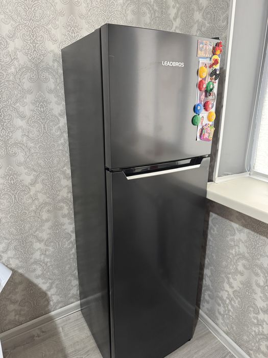 Холодильник продается срочна