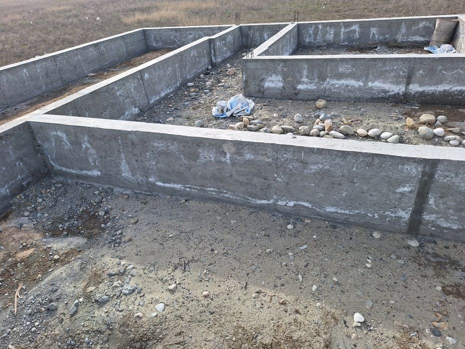 Жер сатамын 10 сотк. Фундамент құйылған