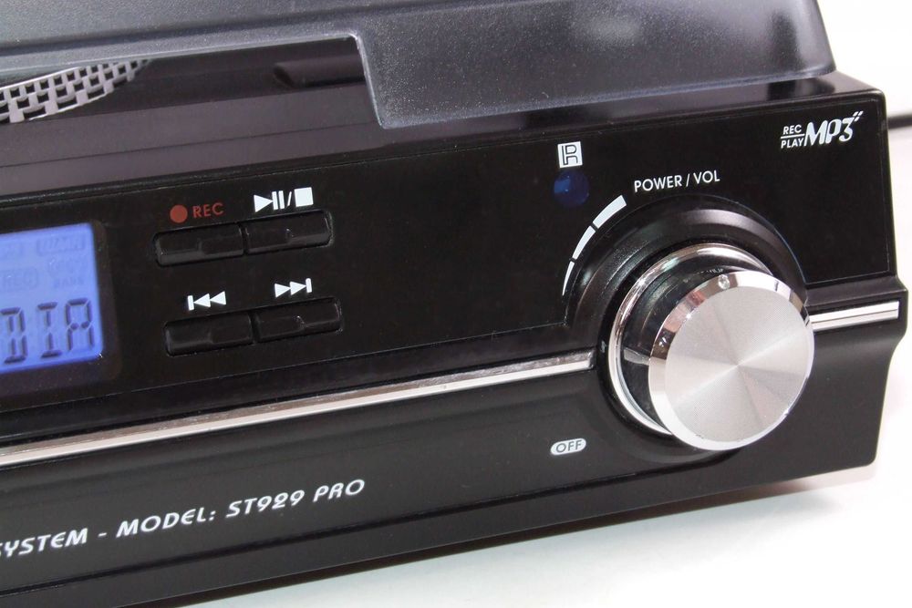 Pickup STEEPLETONE: digitalizeaza, transforma semnalul audio de la LP-uri, casete, benzi, CD-uri in MP3, NOU