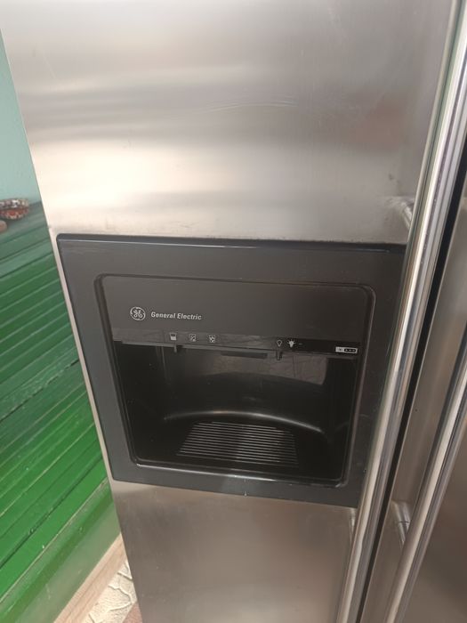 Хладилник General Electric 500 лв  крайна цена