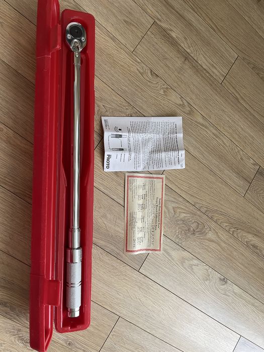 Динамометрический ключ Stanley