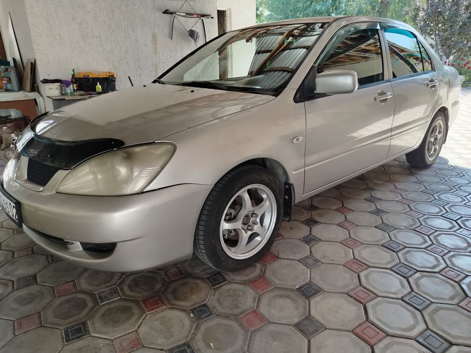 Mitsubishi lancer 2008 год