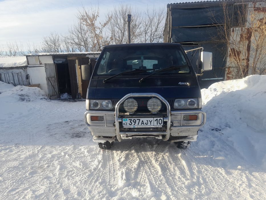 Митсубиси Делика