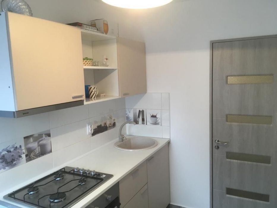 Ofer spre inchiriere garsoniera zona centrala