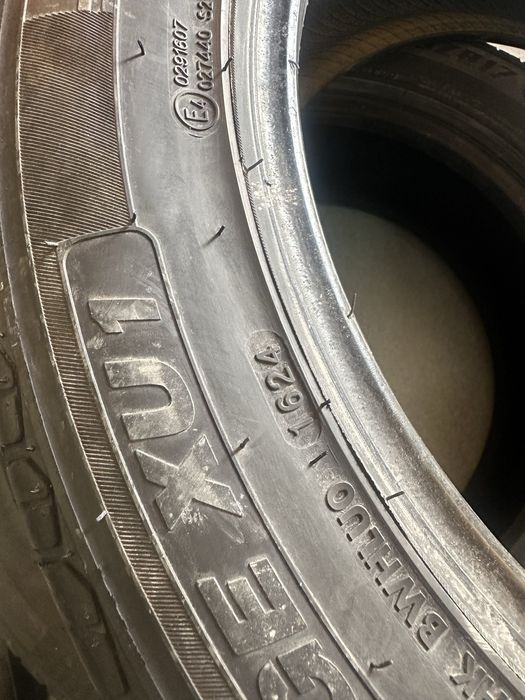 Шины 215/55R17 (2шт)