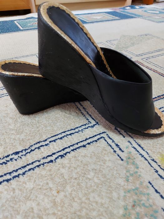 Продам туфли женские