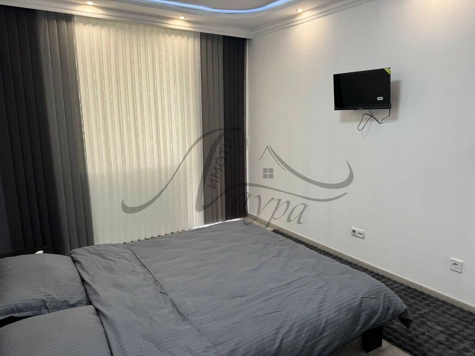 Дава се под наем Двустаен апартамент в Шумен, Център - 65 кв.м за 383.52 € - Снимка #1