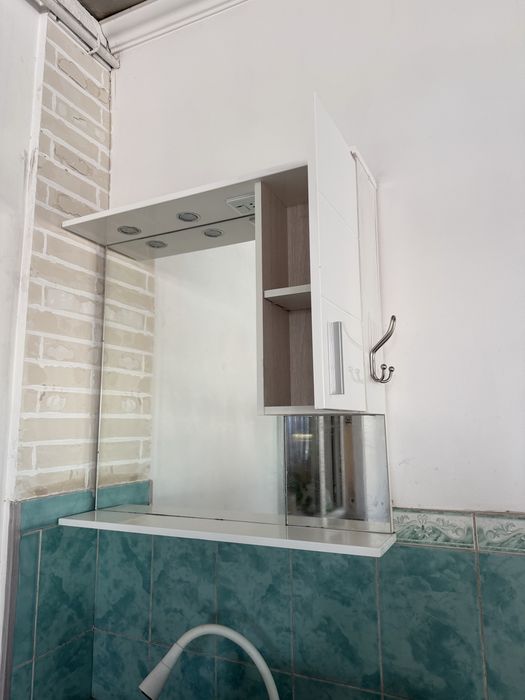 Зеркало навесное