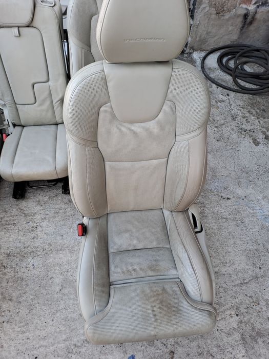 Салон за волво хс90 2017г.