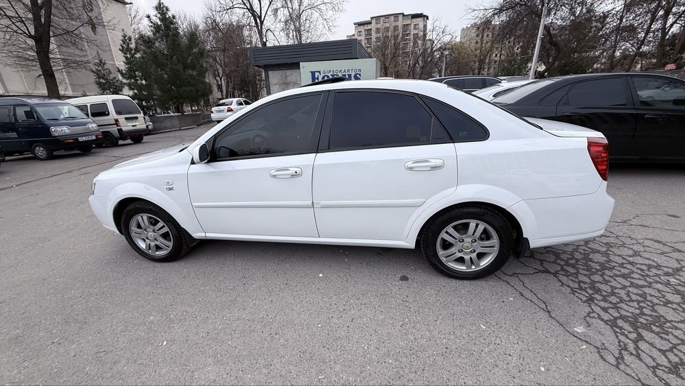 Lasetti 2013 sotiladi